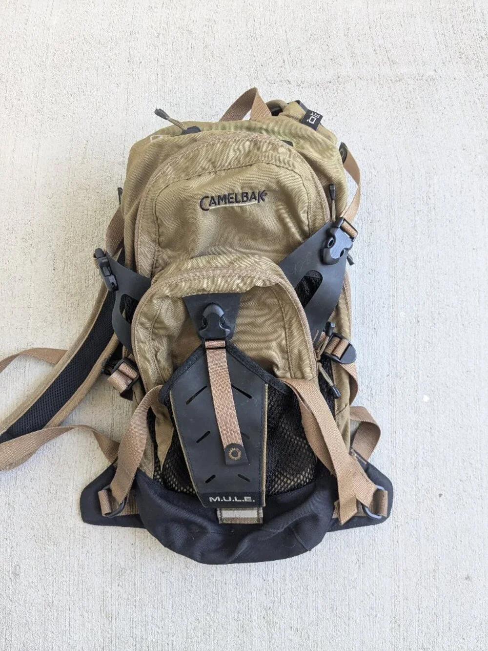 Camelbak Mule Small Backpack Lightweight Tan